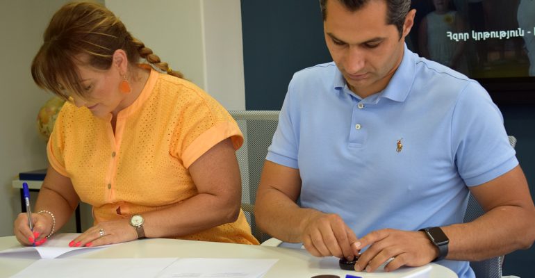 Фонд развития “Visual Armenia” и образовательный центр “EduArmenia” подписали Меморандум о сотрудничестве