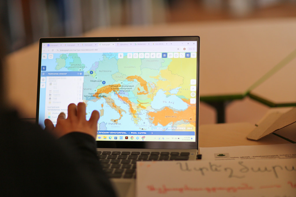 WorldView Digital Maps