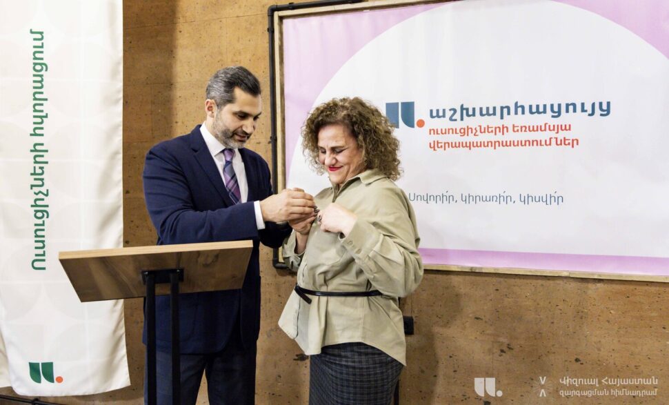 «Թե ուզում ես երգդ լսեն՝ ժամանակիդ շո՛ւնչը դարձիր…»