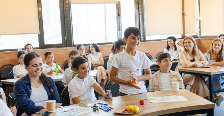 WorldView Flash Mobs: From an Educational Initiative to a Creative Learning Community